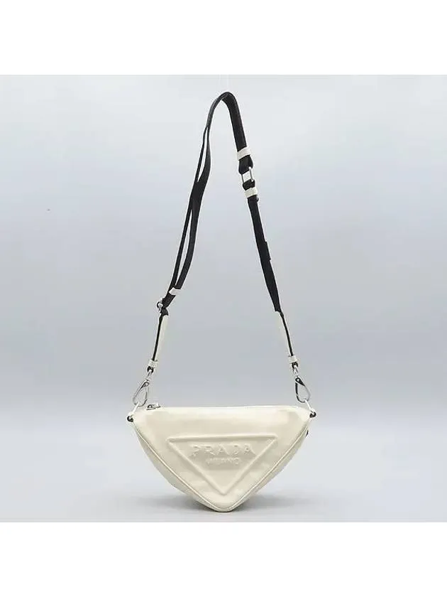 1BH190 Crossbody Bag