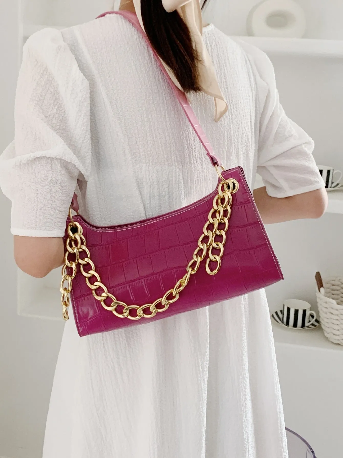 Croc Embossed Chain Decor Shoulder Bag