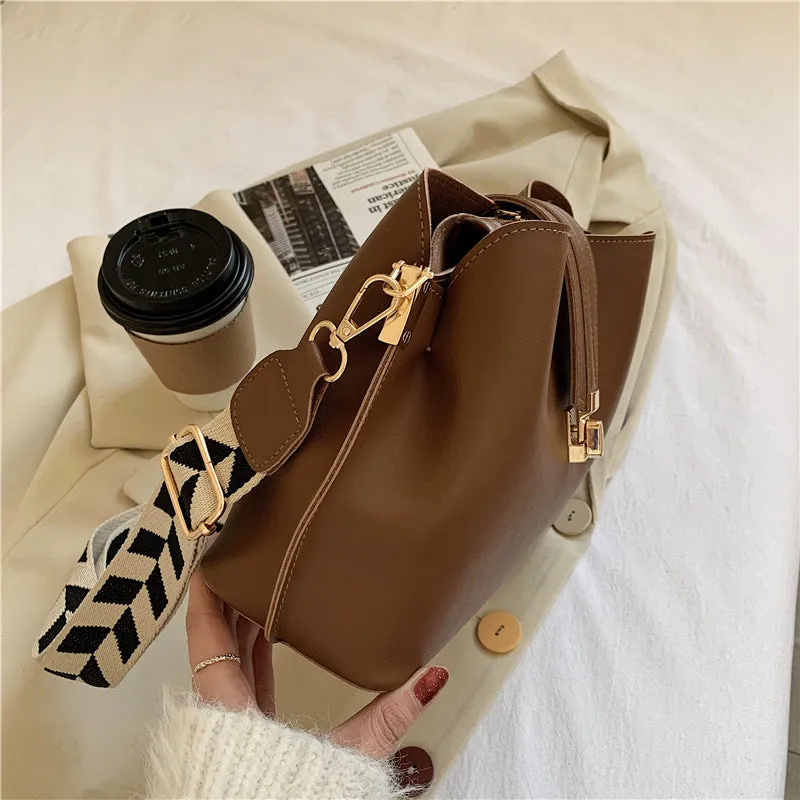 Large Capacity Bag Bucket Bag Messenger Bag Underarm Bag