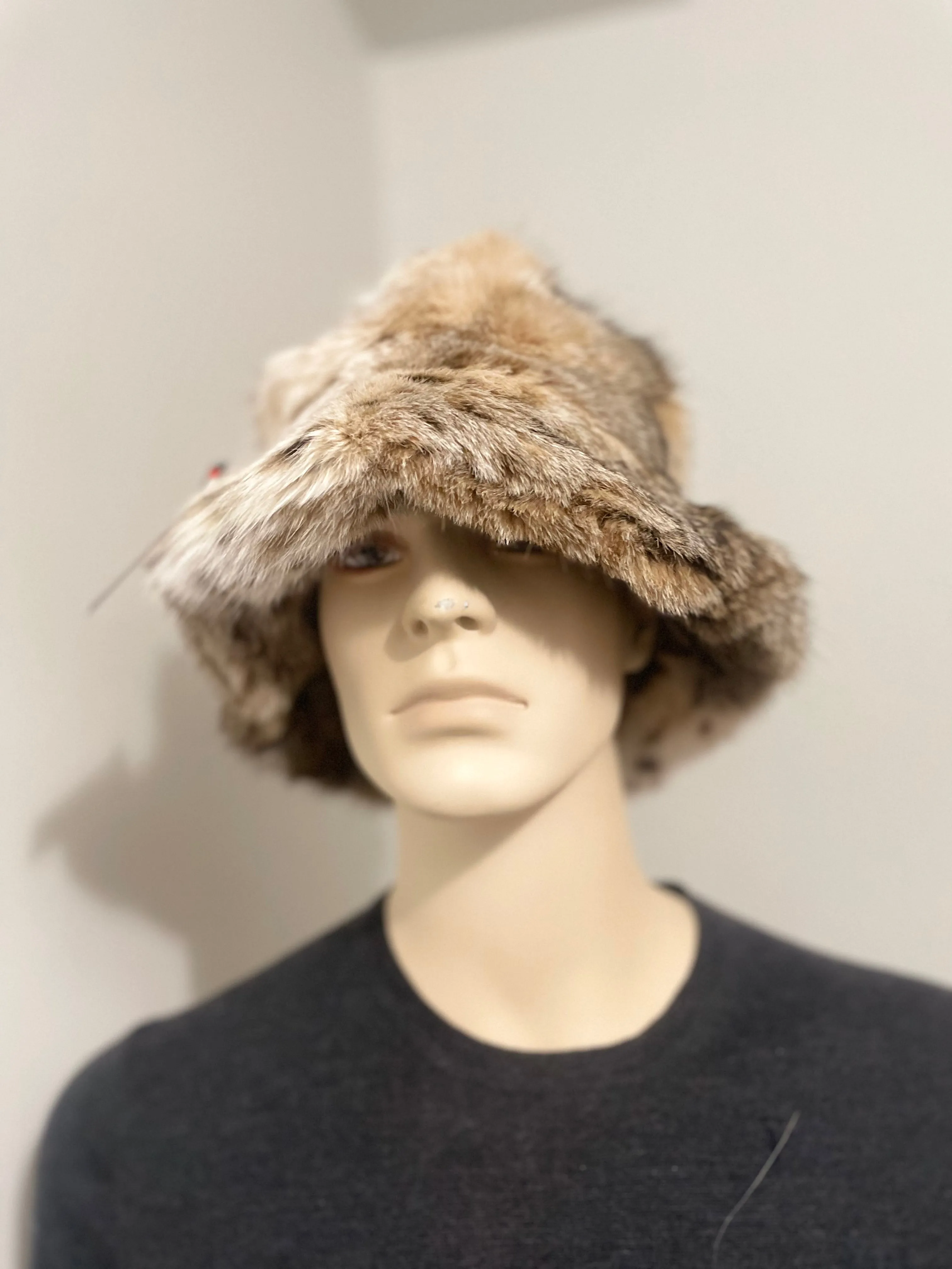 On sale-Furry Fox Bucket Hats