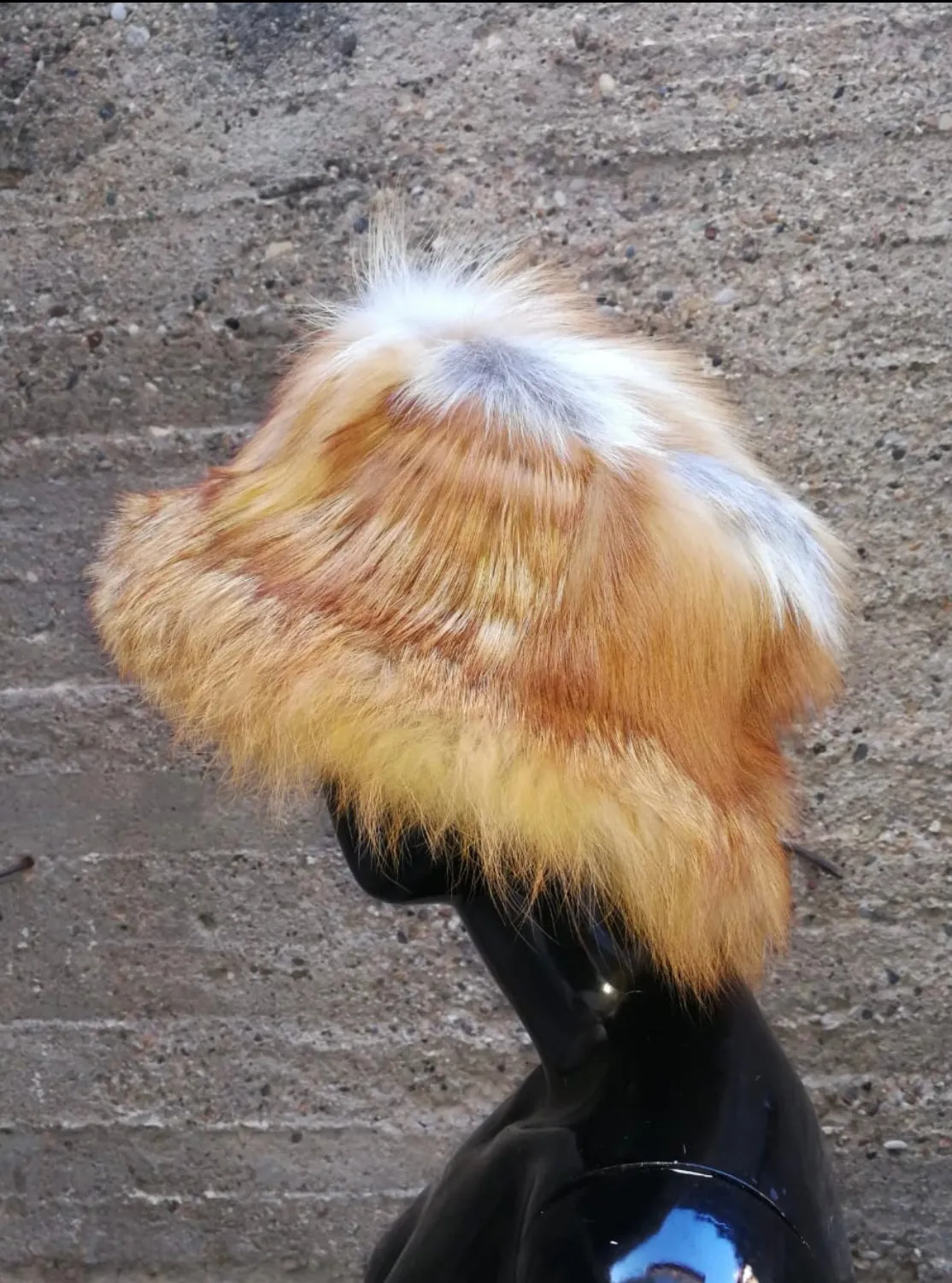 On sale-Furry Fox Bucket Hats