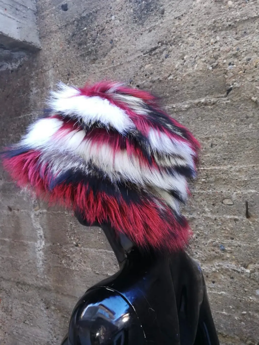 On sale-Furry Fox Bucket Hats